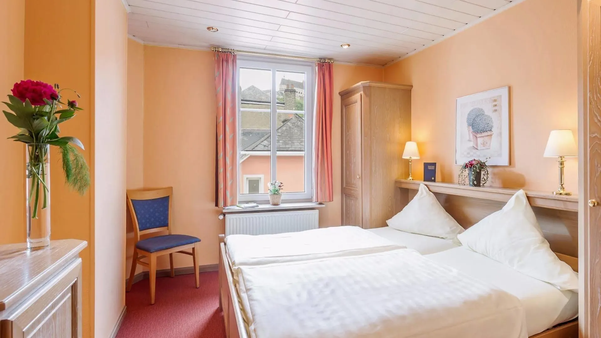 Logis Hotel-Restaurant Petry Vianden 3*,